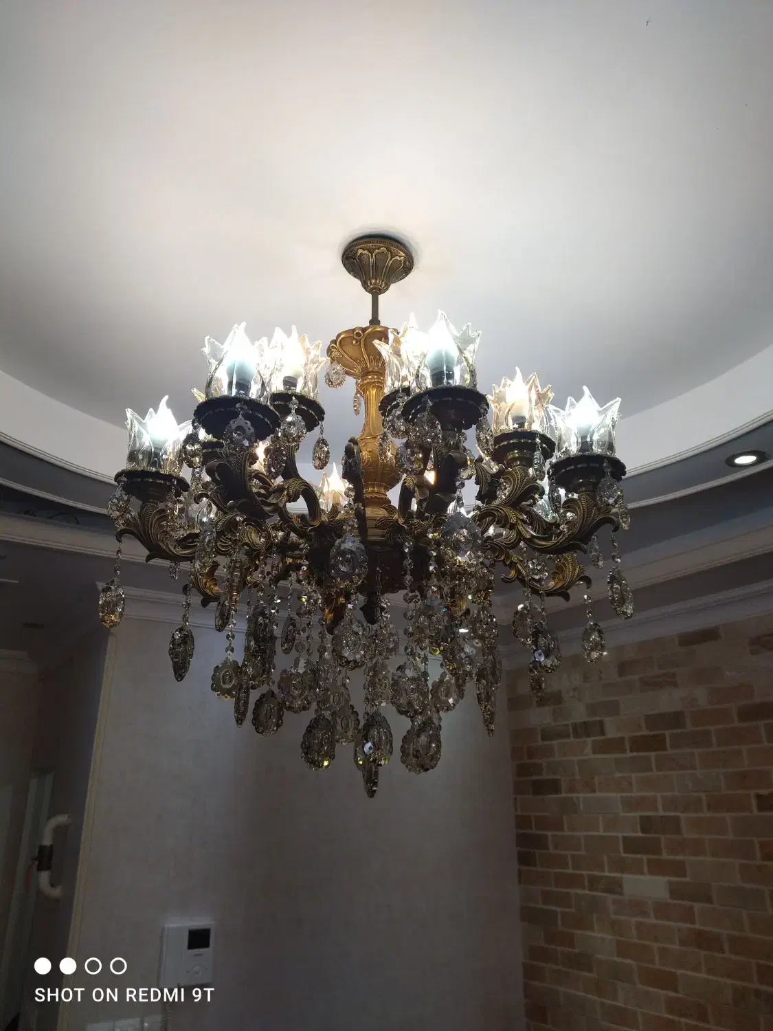 لوستر|لوستر و چراغ آویز|کرج, باغستان|دیوار