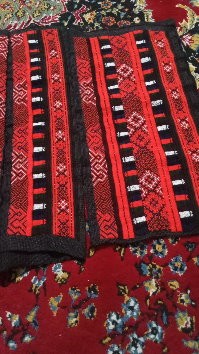 زی استین|لباس|ایرانشهر, |دیوار