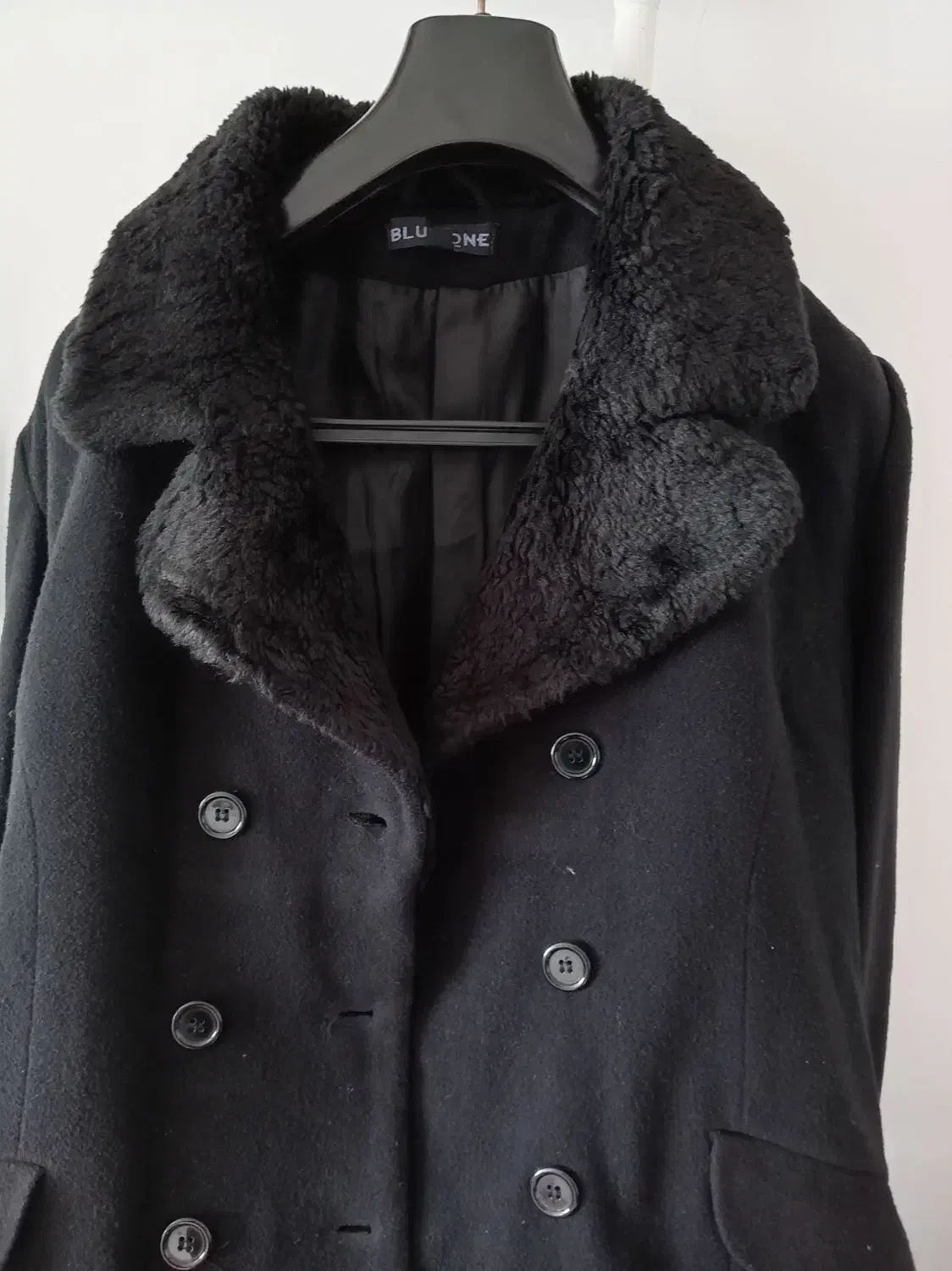 پالتوی مردانه خارجی|لباس|رشت, فلسطین|دیوار