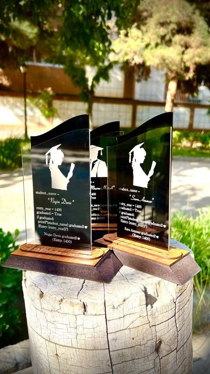 تندیس فارغ التحصیلی|مجسمه، تندیس، ماکت|تهران, بهارستان|دیوار