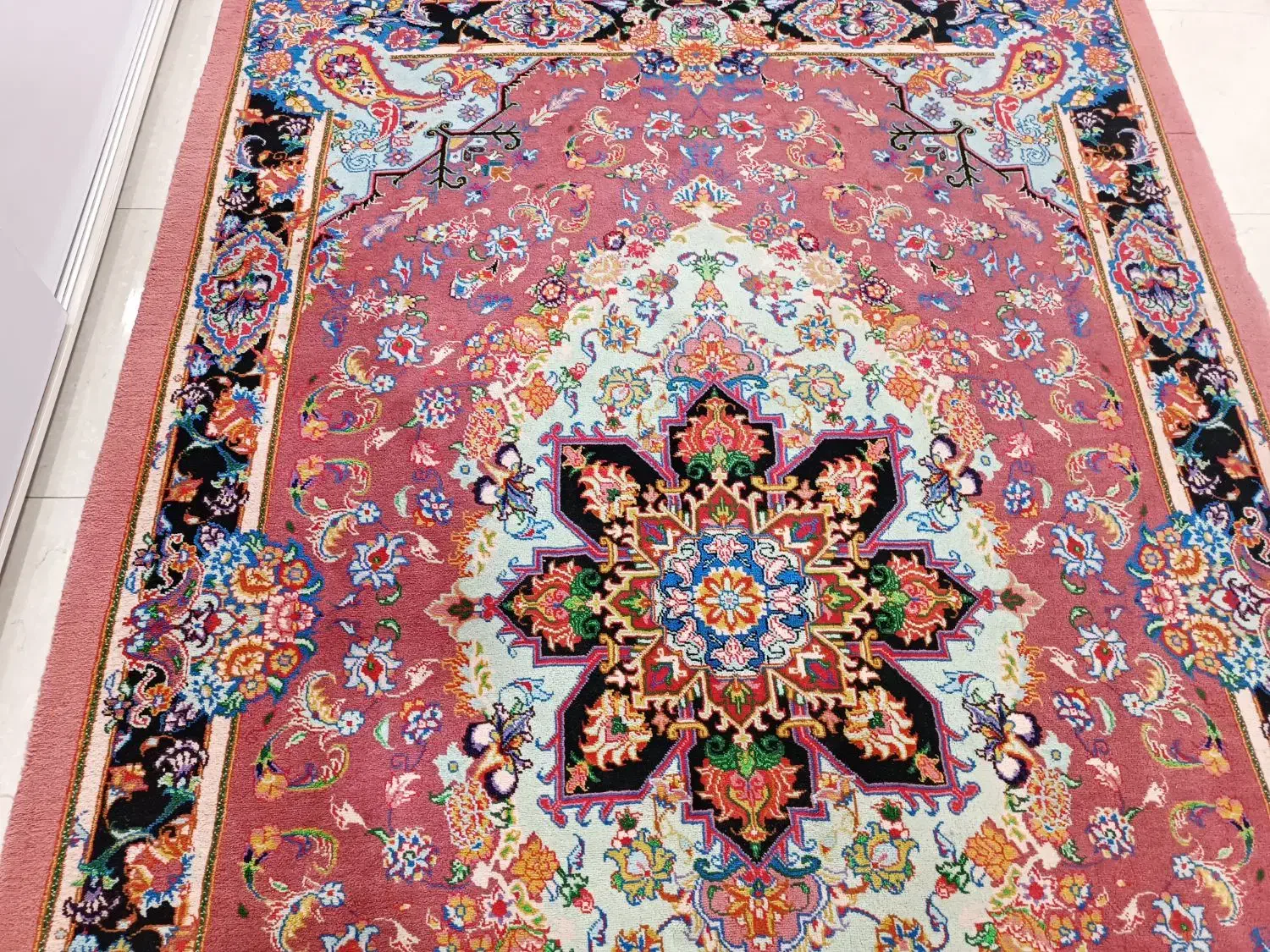 فرش دستبافت تبریز لچک ترنج گل ابریشم 40 رج|فرش|پاکدشت, پاکدشت (مامازند)|دیوار