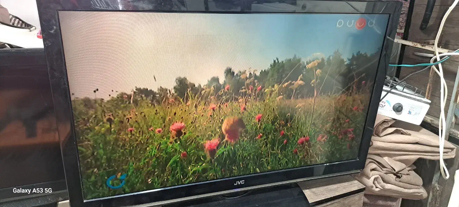 ال سی دی 42 اینچ JVC سالم سالم|تلویزیون و پروژکتور|پیشوا, |دیوار