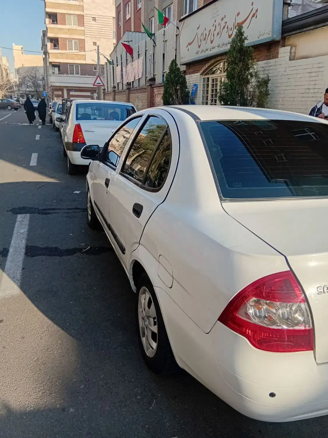 تیبا سفید|خودرو سواری و وانت|تهران, دهم فروردین|دیوار