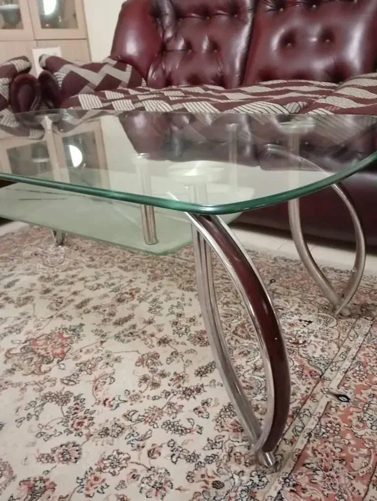 مبل راحتی همراه با میز شیشه ای|مبلمان خانگی و میز عسلی|تهران, شیخ هادی|دیوار