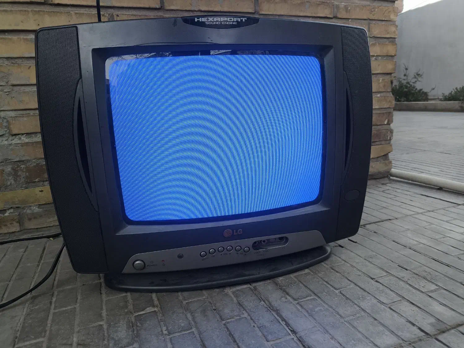 تلویزیون|تلویزیون و پروژکتور|کرمان, |دیوار