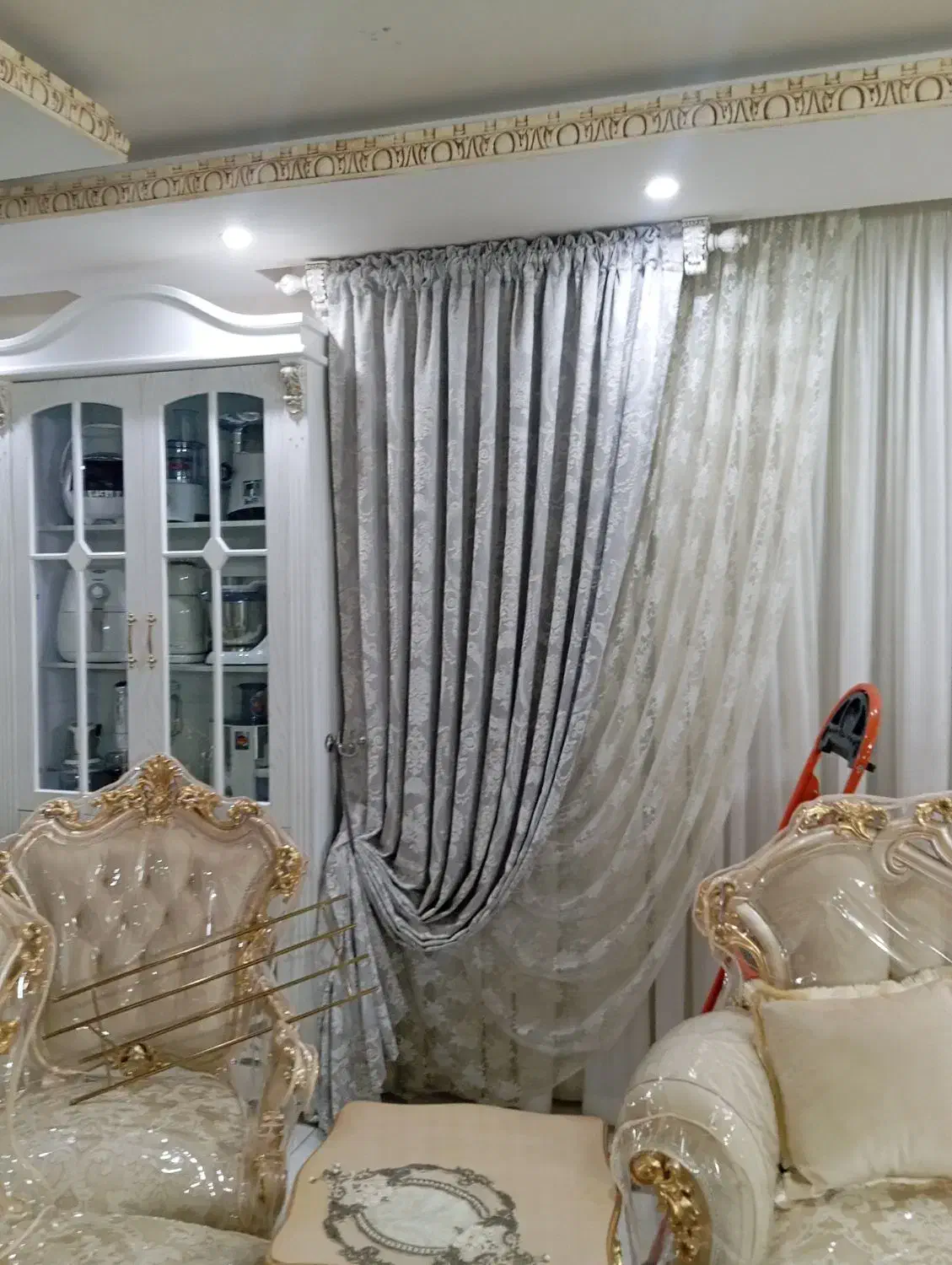 خشکشویی و اتوشویی پرده پتو نصب|خدمات نظافت|مشهد, رضاشهر|دیوار