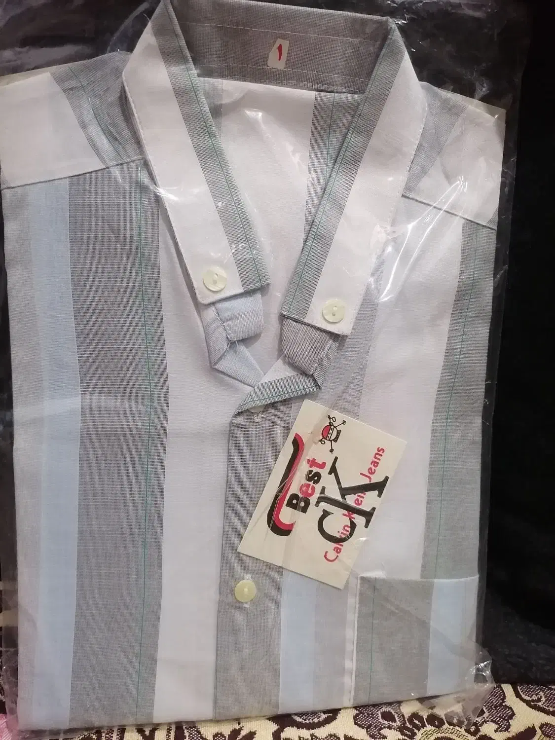 پیراهن مردانه|لباس|قم, آذر (نکویی)|دیوار