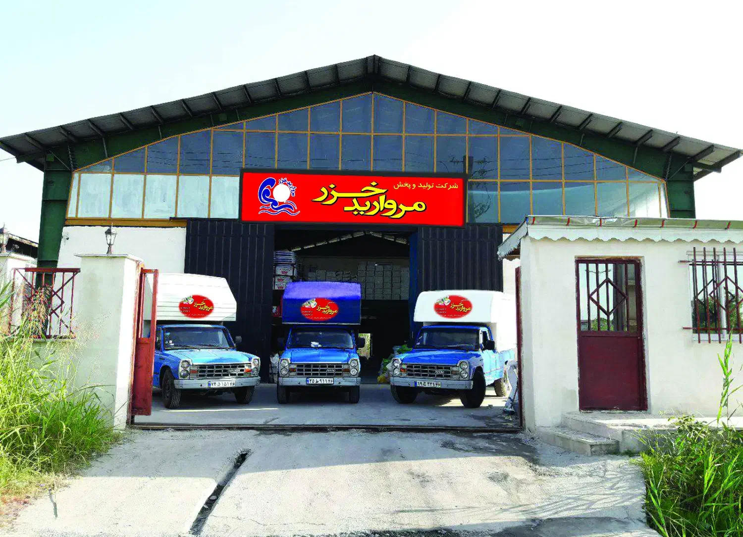 جذب نیروی آقا جهت خط تولید نایلون|استخدام صنعتی، فنی، مهندسی|رشت, لاکان|دیوار