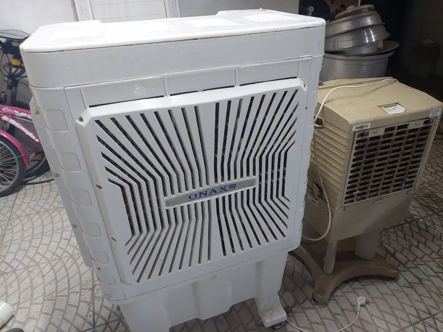 دو عدد کولر ابی|کولر آبی|چمران, |دیوار