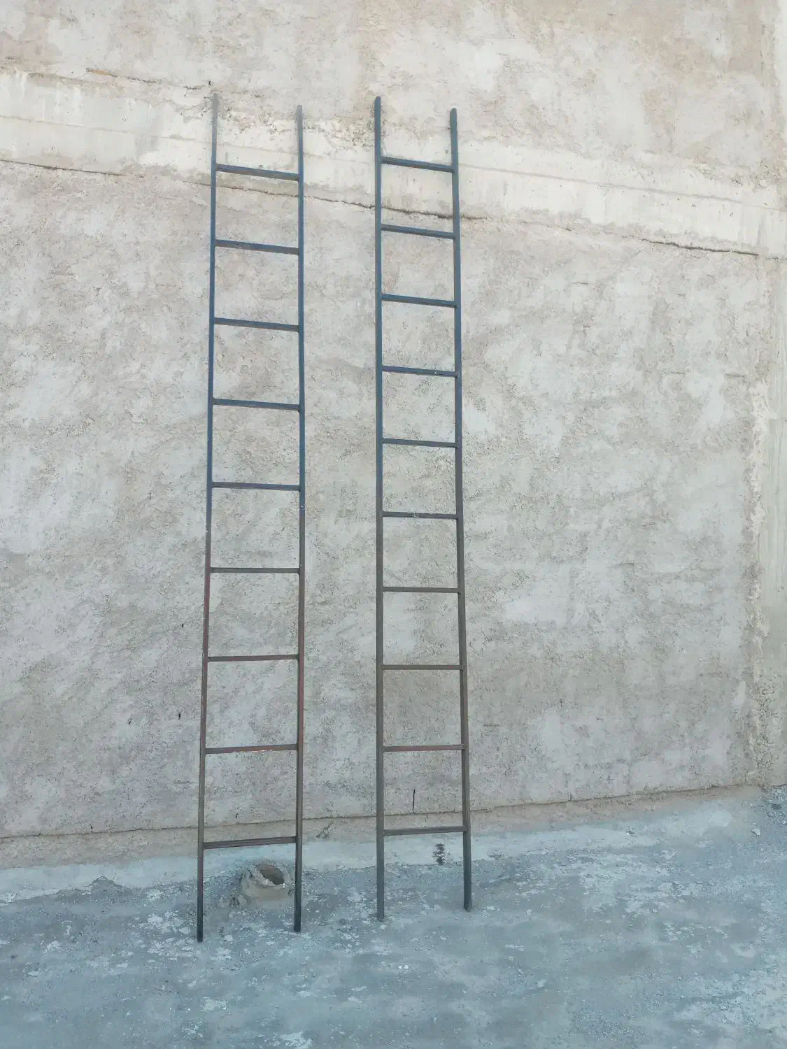 نردبان و در راه پله|مصالح و تجهیزات ساختمان|اردبیل, |دیوار