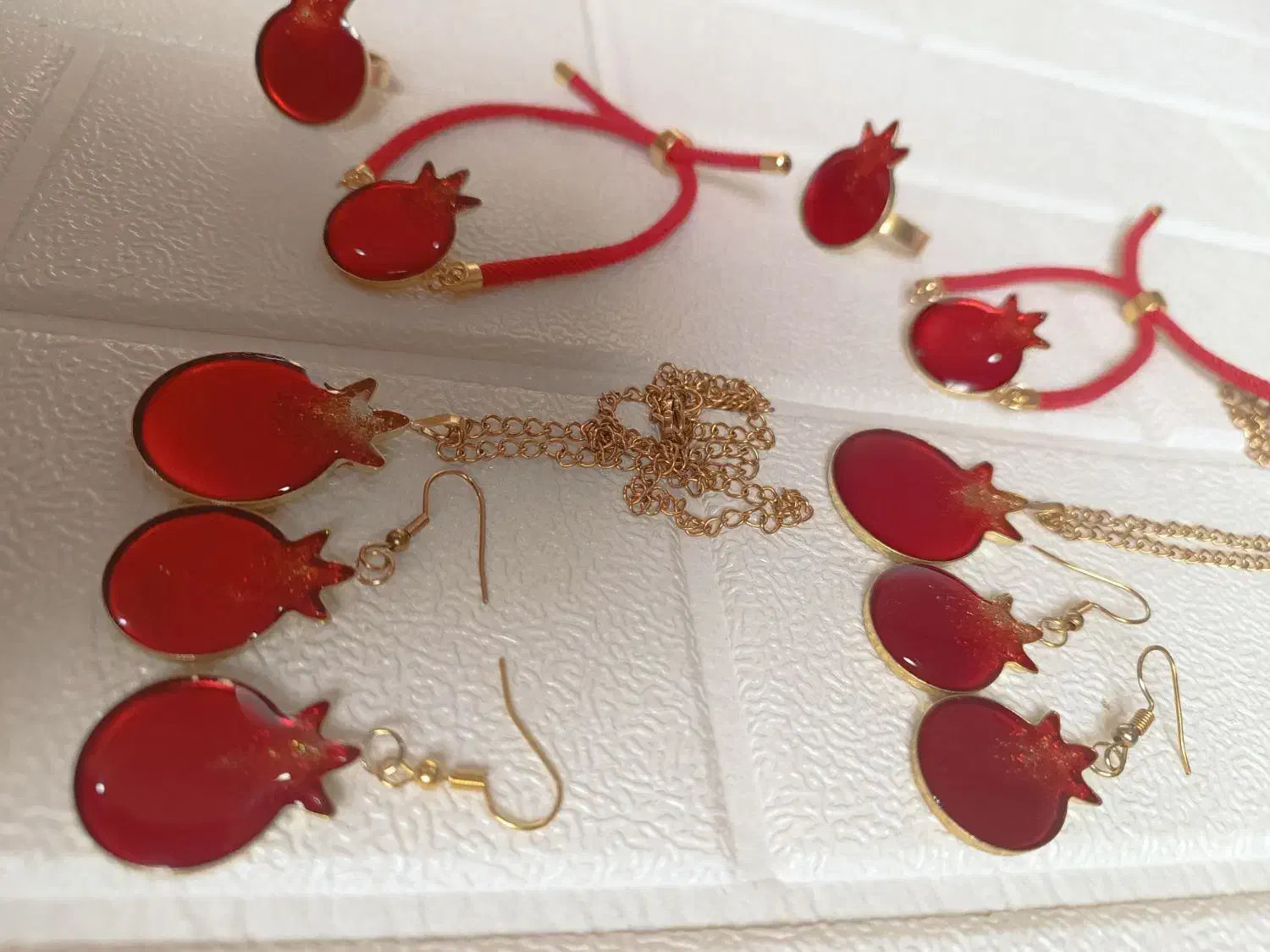 ست یلدایی|بدلیجات|سراب, |دیوار