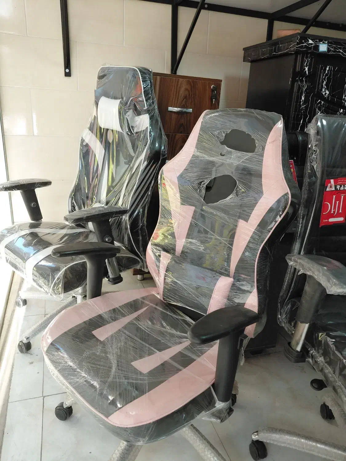 تولیدی کد ۴۰۹۲۵ صندلیهای گیمینگ کد۶۳۰۱۱|مبلمان اداری|کرج, حصارک پایین|دیوار