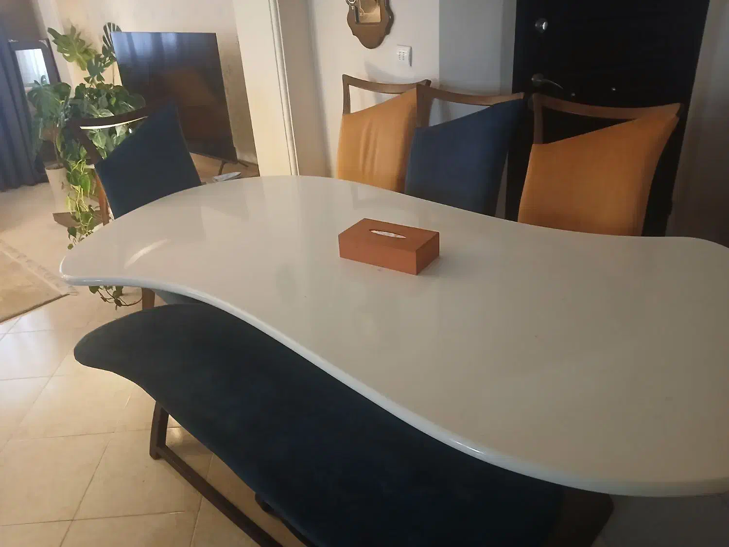 مبلمان و میزناهار خوری 7 نفره|مبلمان خانگی و میز عسلی|تهران, صادقیه|دیوار