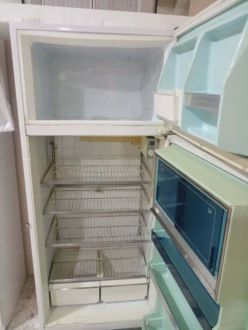 یخچال فریزر|یخچال و فریزر|شاهین‌شهر, شهرک هشت بهشت|دیوار