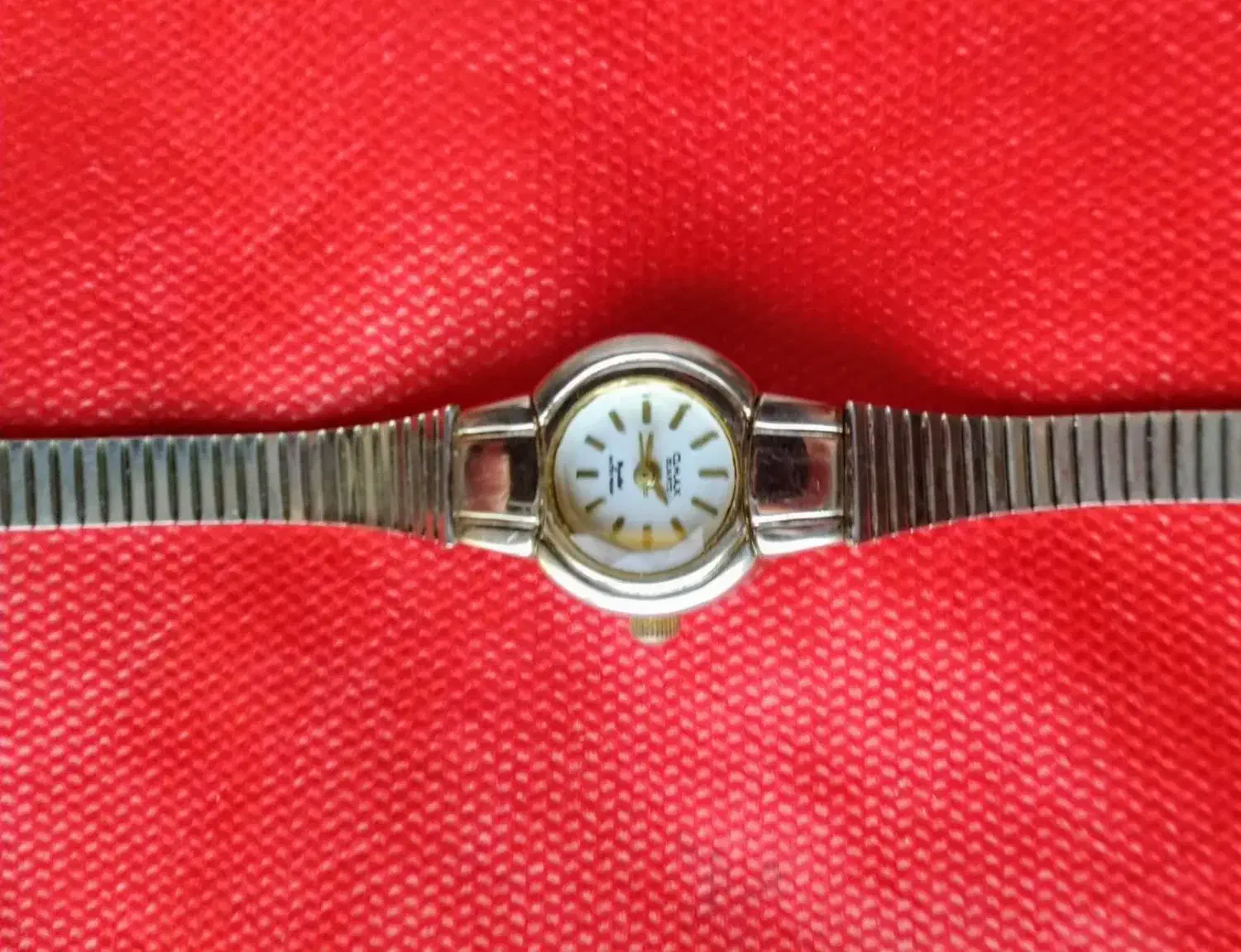 ساعت مچی زنانه اصلی قدیمی|ساعت|اسلامشهر, مظفریه|دیوار