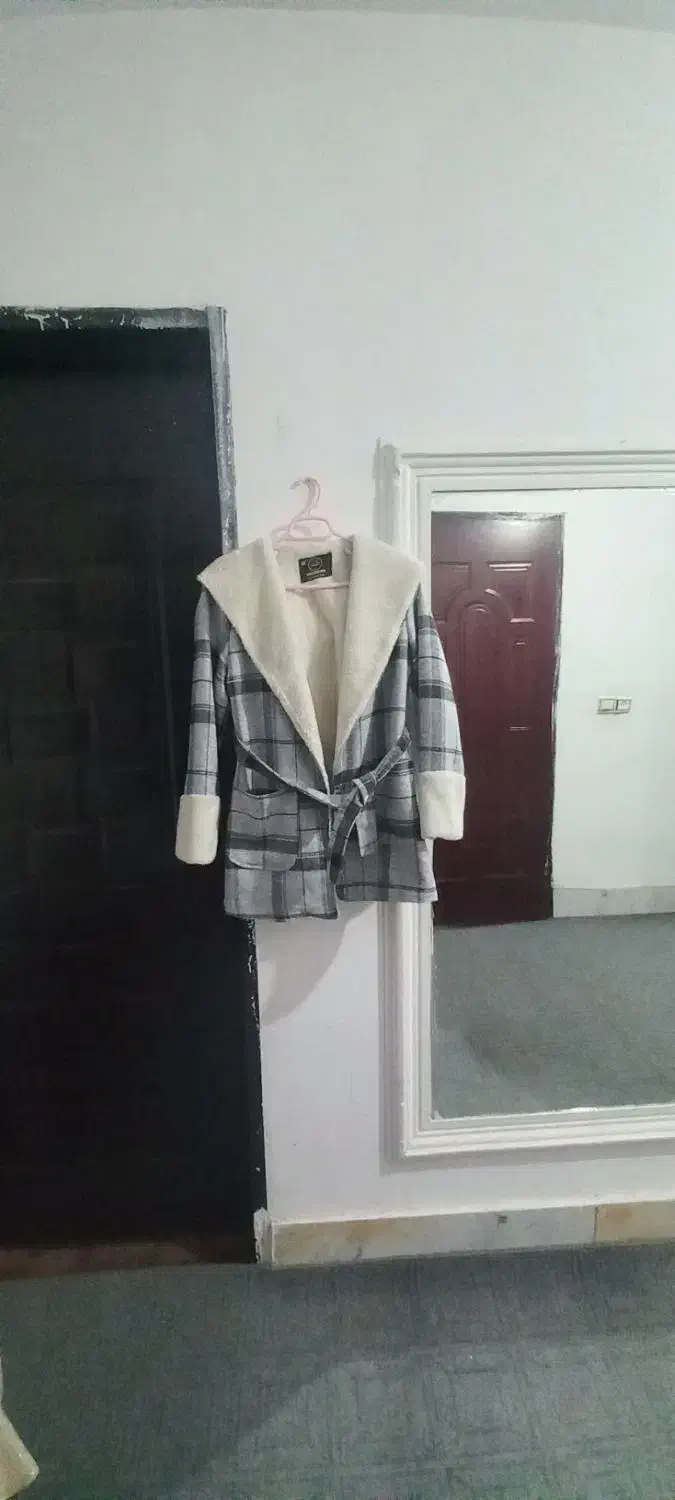 پالتو|لباس|بجنورد, |دیوار