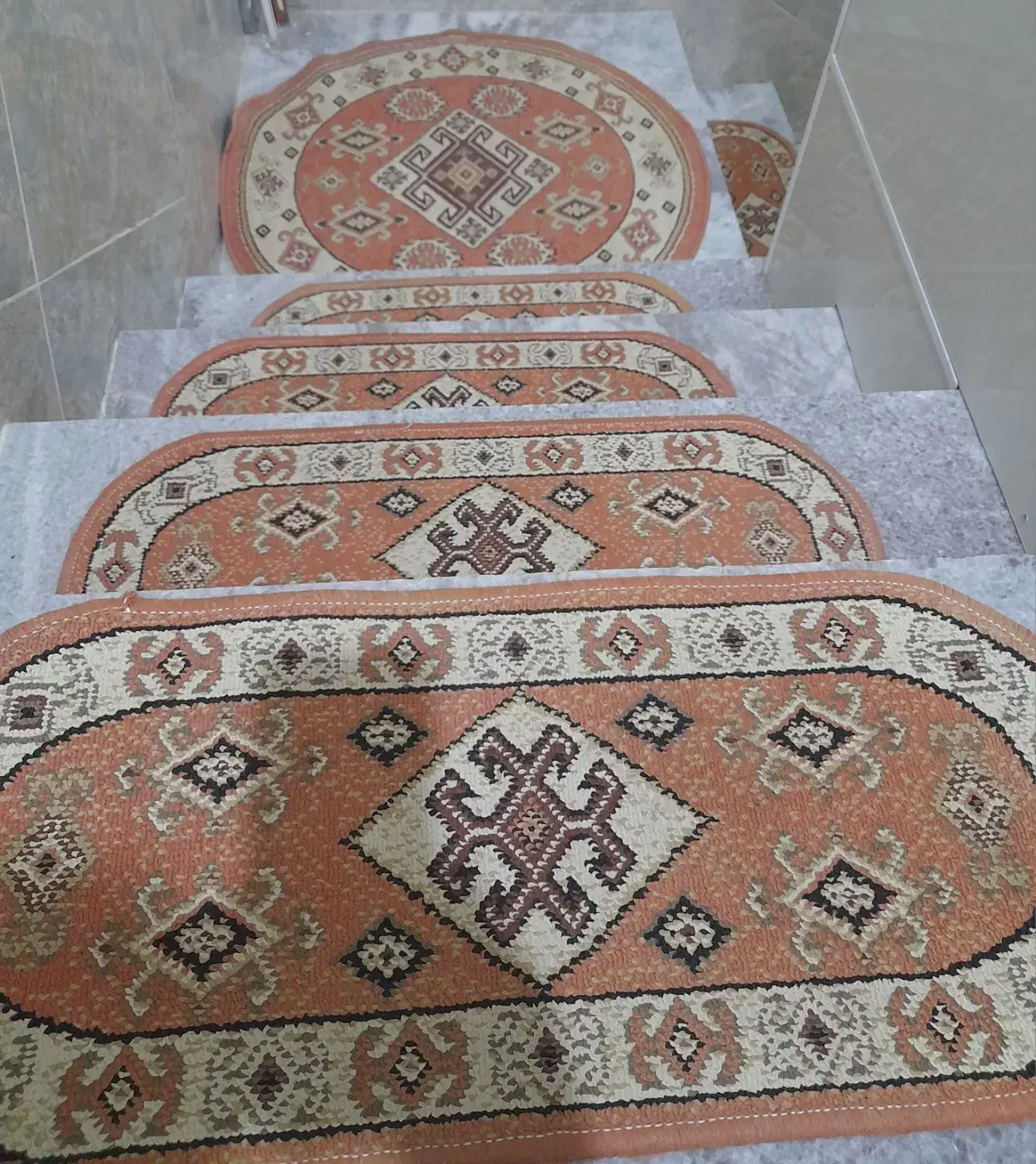 رو پله کم کار کرده|پادری|قروه, |دیوار