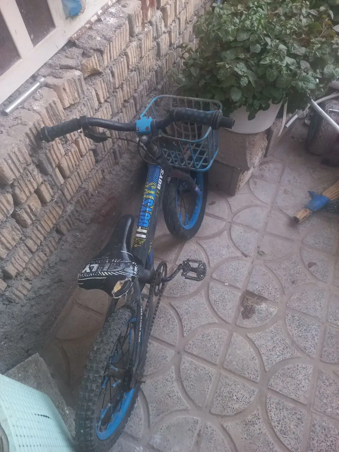 دوچرخه۱۶نیاز به تعمیر خورشیدی باید عوض بشه|دوچرخه، اسکیت، اسکوتر|شیراز, سلطان آباد|دیوار