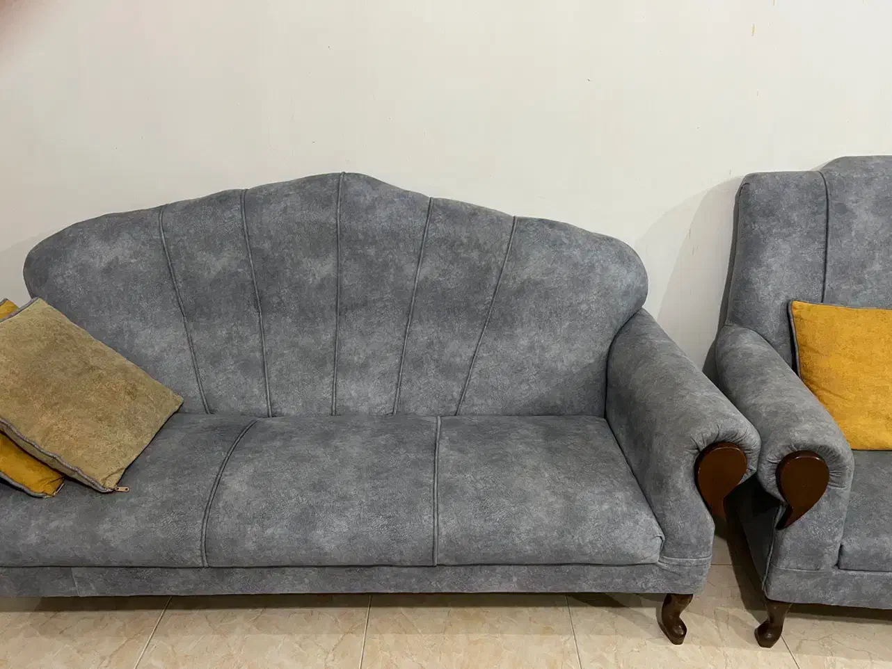 مبل ۷ نفره بهمراه میز ناهارخوری ۴ نفره|مبلمان خانگی و میز عسلی|رشت, رشتیان|دیوار