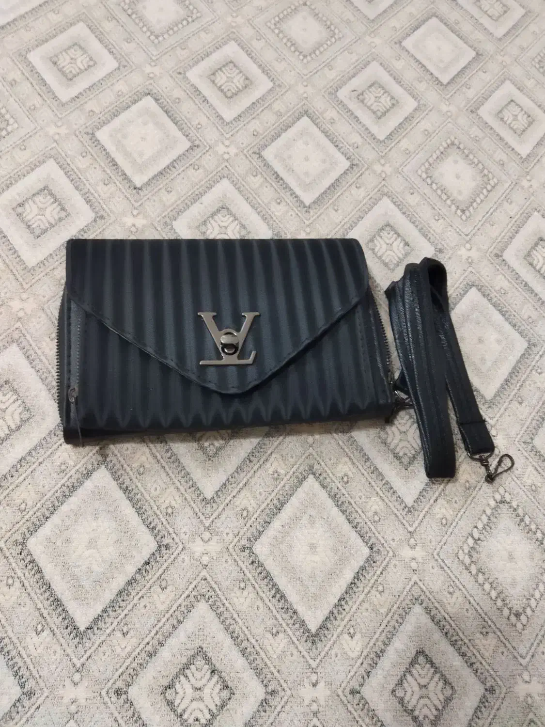 هدیه برای مادر به کیف نگاه نکن ورق بزن|کیف، کفش، کمربند|تربت جام, یحیی آباد|دیوار