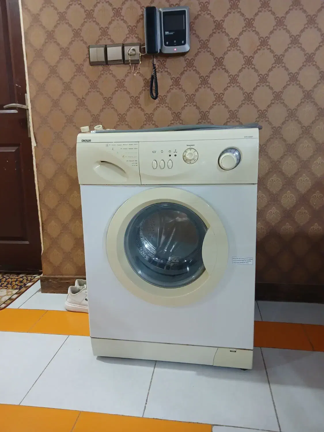 با سلام لباس شویی درحده نو|ماشین لباسشویی و خشککن لباس|رشت, استقامت ۱|دیوار