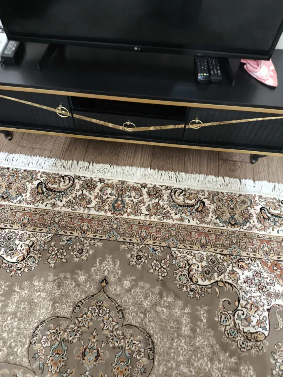 میز تلوزیون مشکی شیک درحد نو|میز تلویزیون|تهران, امین حضور|دیوار