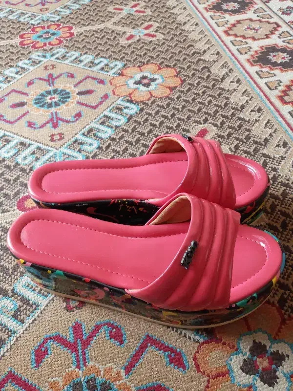 صندل در حد نو|کیف، کفش، کمربند|گرگان, |دیوار