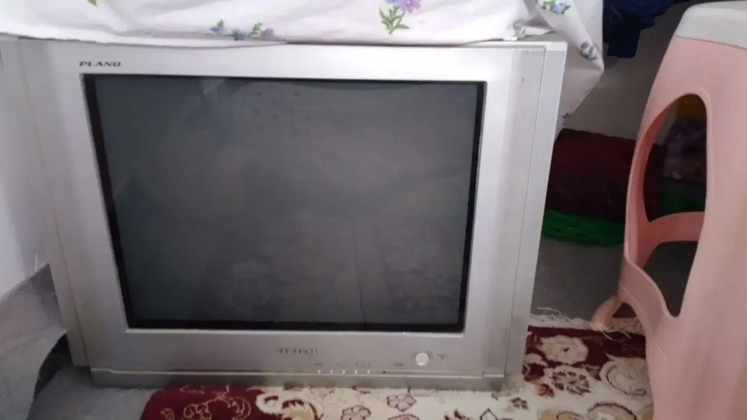 تلویزیون ۲۱اینچ|تلویزیون و پروژکتور|قوچان, |دیوار