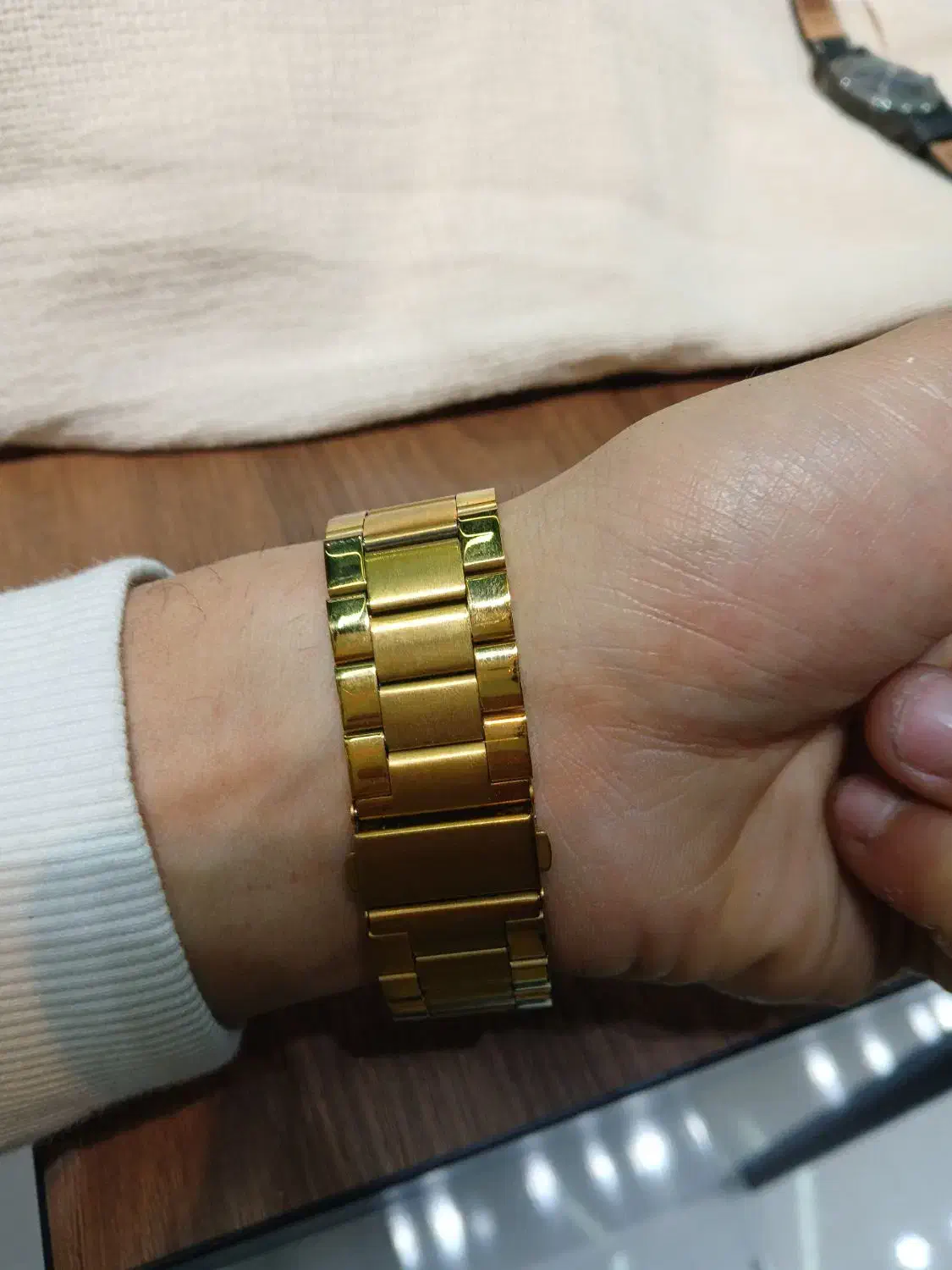 ساعت هوشمند|ساعت|شیراز, شهرک قمشه|دیوار