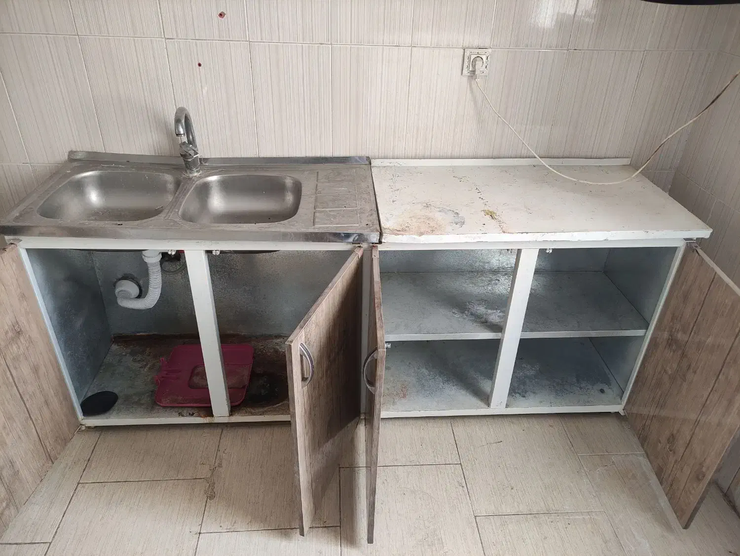 کابینت|آب‌چکان و نظم‌دهنده ظروف|تربت‌حیدریه, شهرک ولیعصر|دیوار