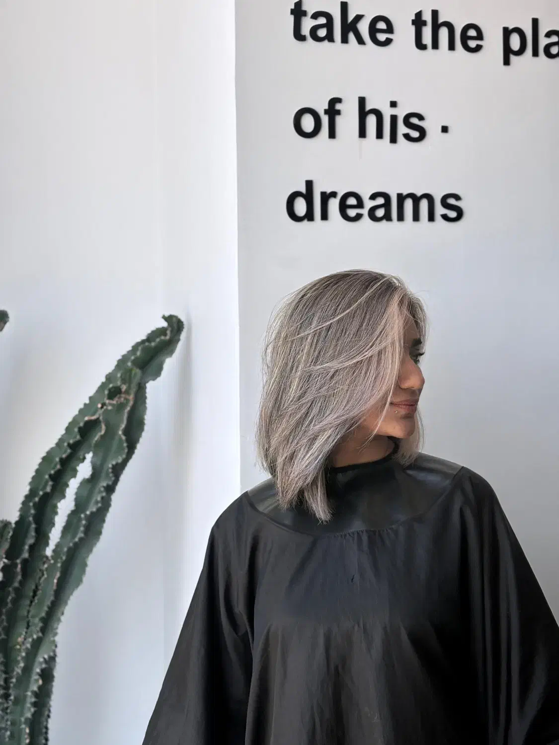 رنگ مو، لایت و بالیاژ کراتین حرفهای|خدمات آرایشگری و زیبایی|بندرعباس, |دیوار