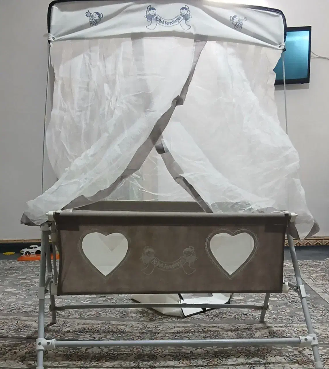 گهواره سالم+اشانتیون|تخت و صندلی بچه|رودسر, |دیوار