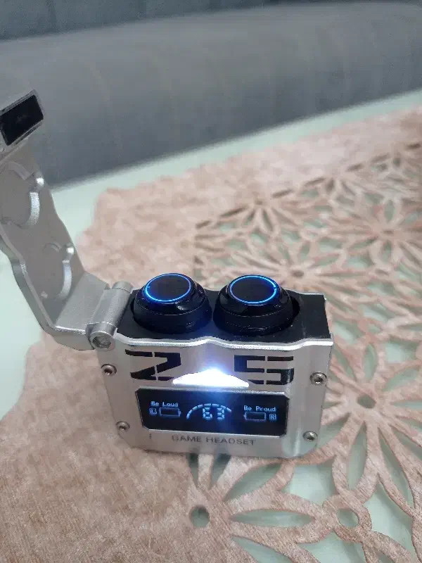 ایرپادسالم تمیز بدون ایراد تازه خریدم|لوازم جانبی موبایل و تبلت|تبریز, |دیوار