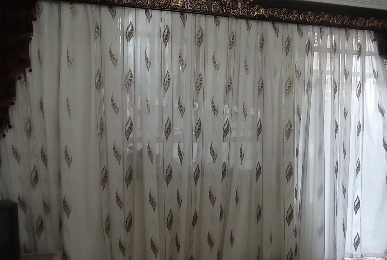 پرده|پرده، رانر، رومیزی|شاهین دژ, |دیوار