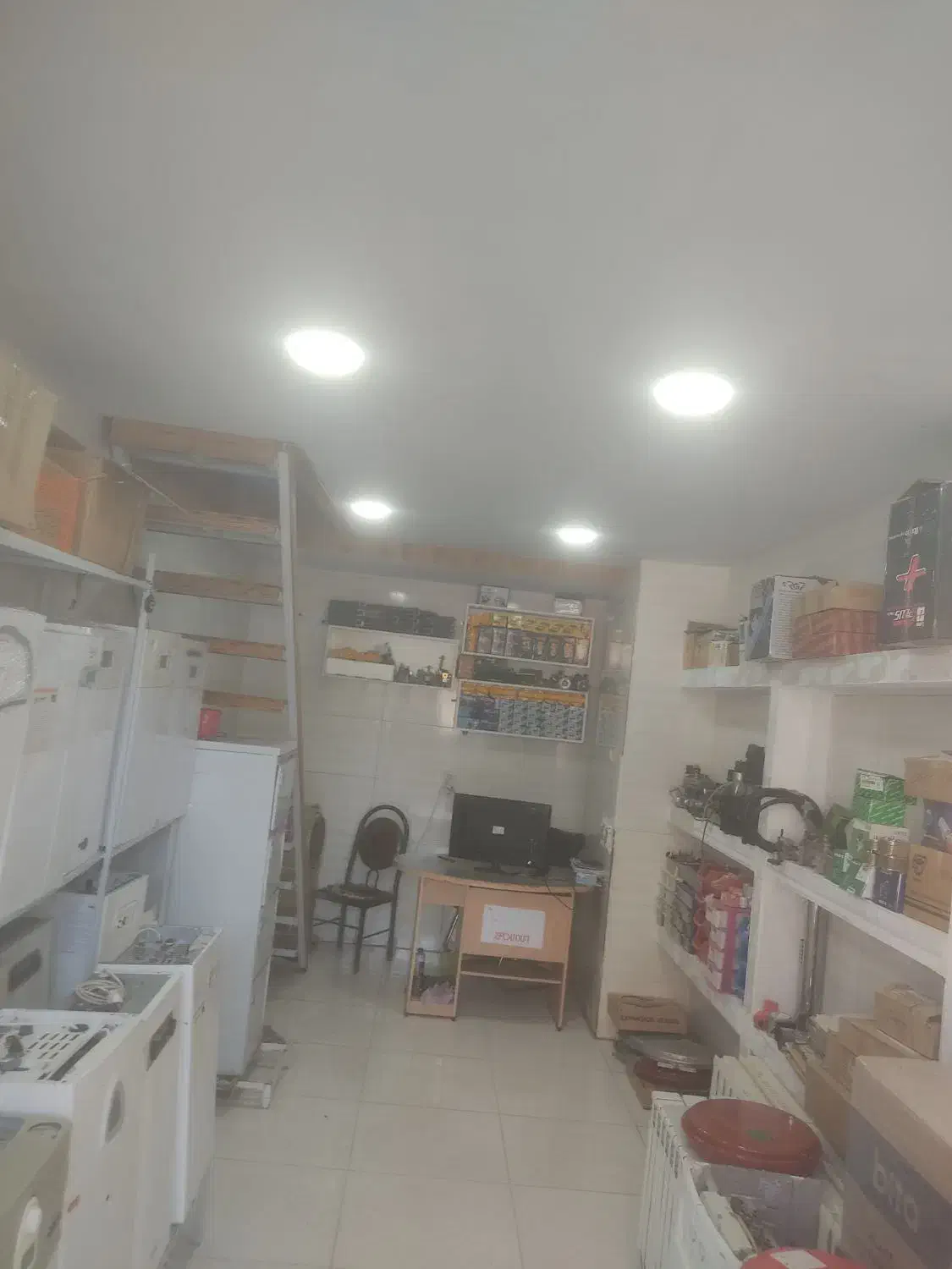 اجاره مغازه بربلوارمناسب هرشغلی|اجارهٔ مغازه و غرفه|ایلام, |دیوار