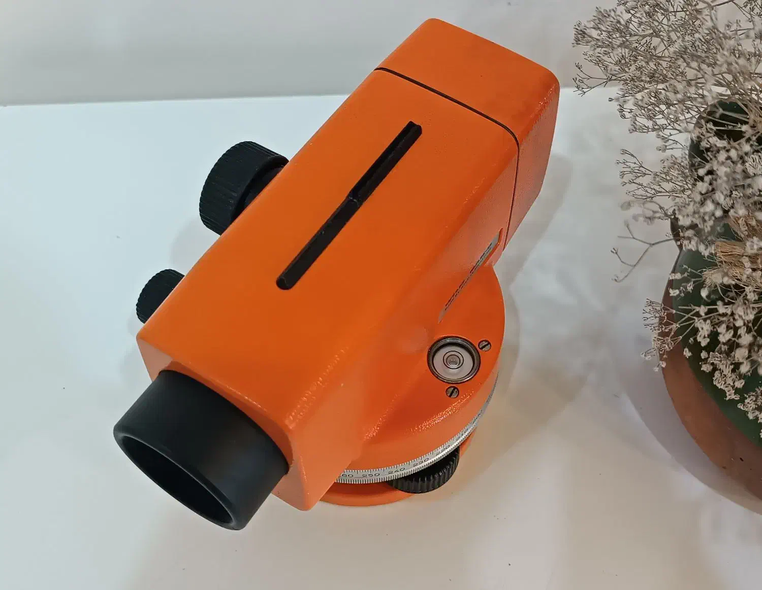 دوربین نقشه برداری،ترازیاب،نیوو،wild ، سوئیس|مصالح و تجهیزات ساختمان|مشهد, الهیه|دیوار