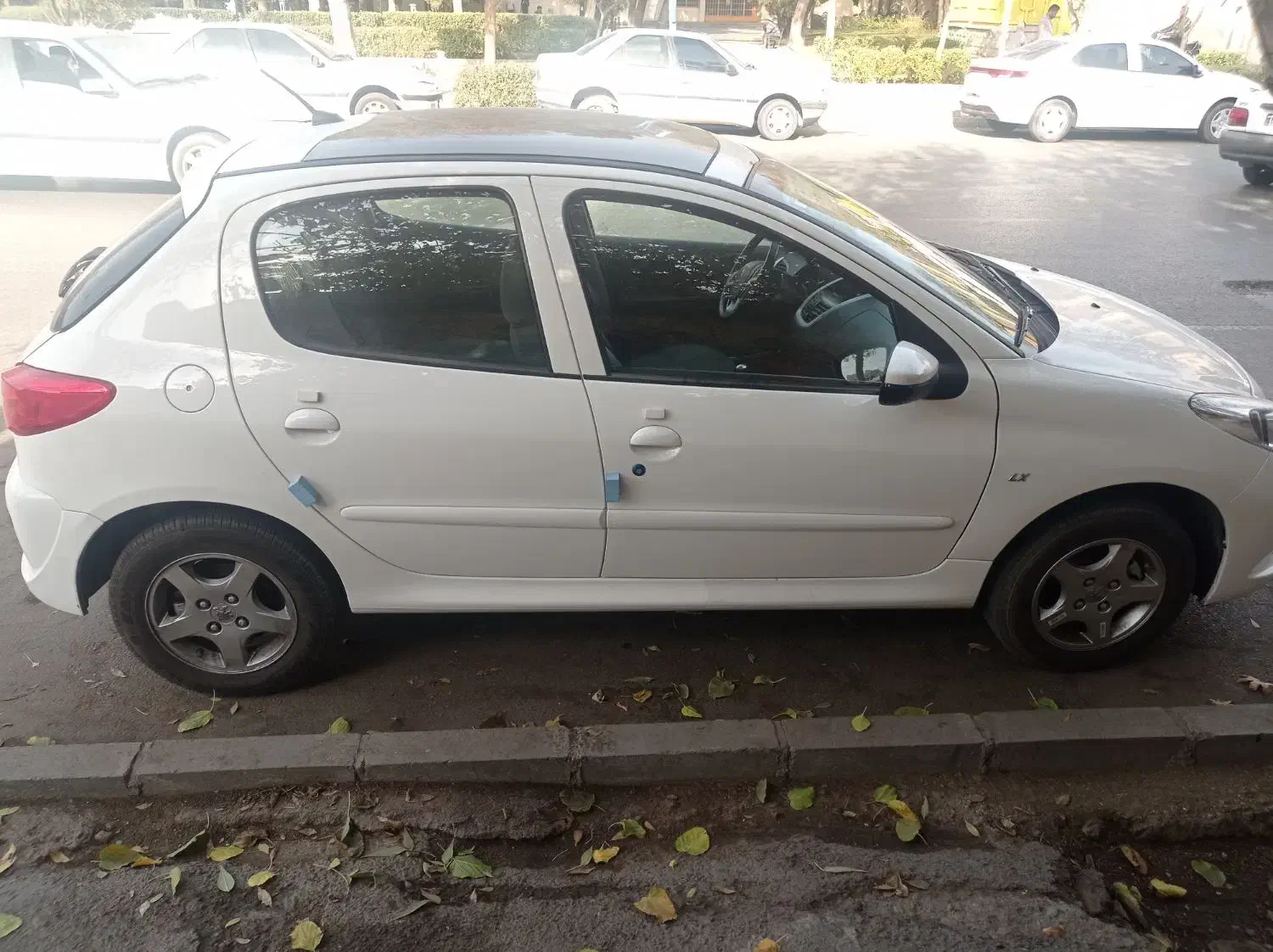 ۲۰۷مدل ۴۰۳ا|خودرو سواری و وانت|مشهد, عنصری|دیوار