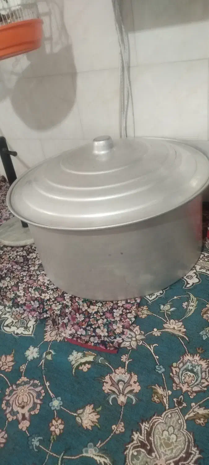 قابلمه روحی بزرگ|ظروف پخت‌وپز|قزوین, |دیوار