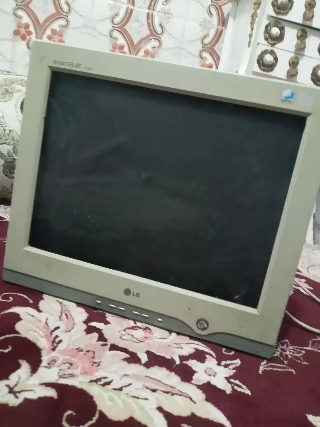 مانیتور الجی|رایانه رومیزی|زاهدان, |دیوار