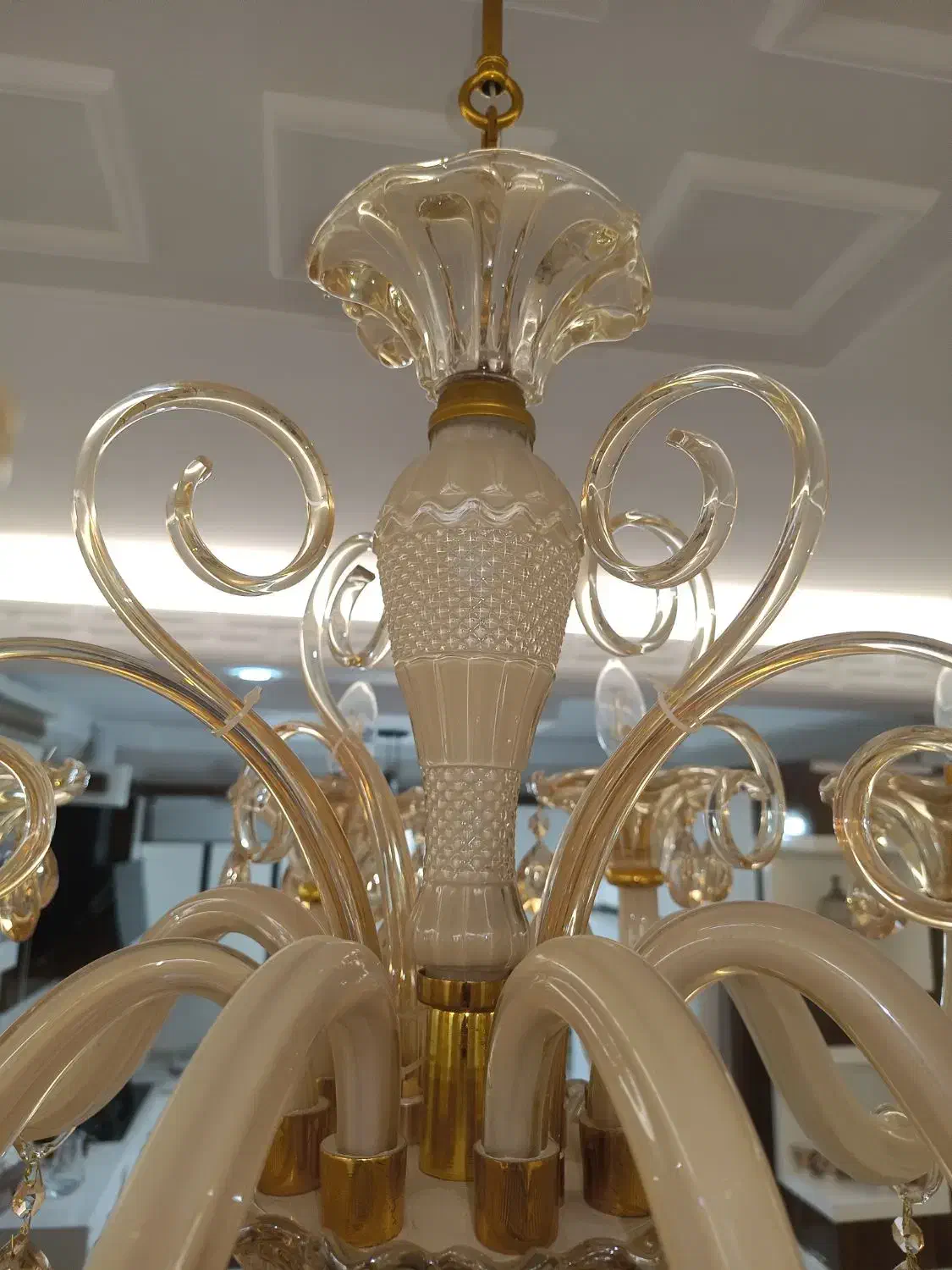 لوستر کریستال ۸ شاخه|لوستر و چراغ آویز|سمنان, |دیوار