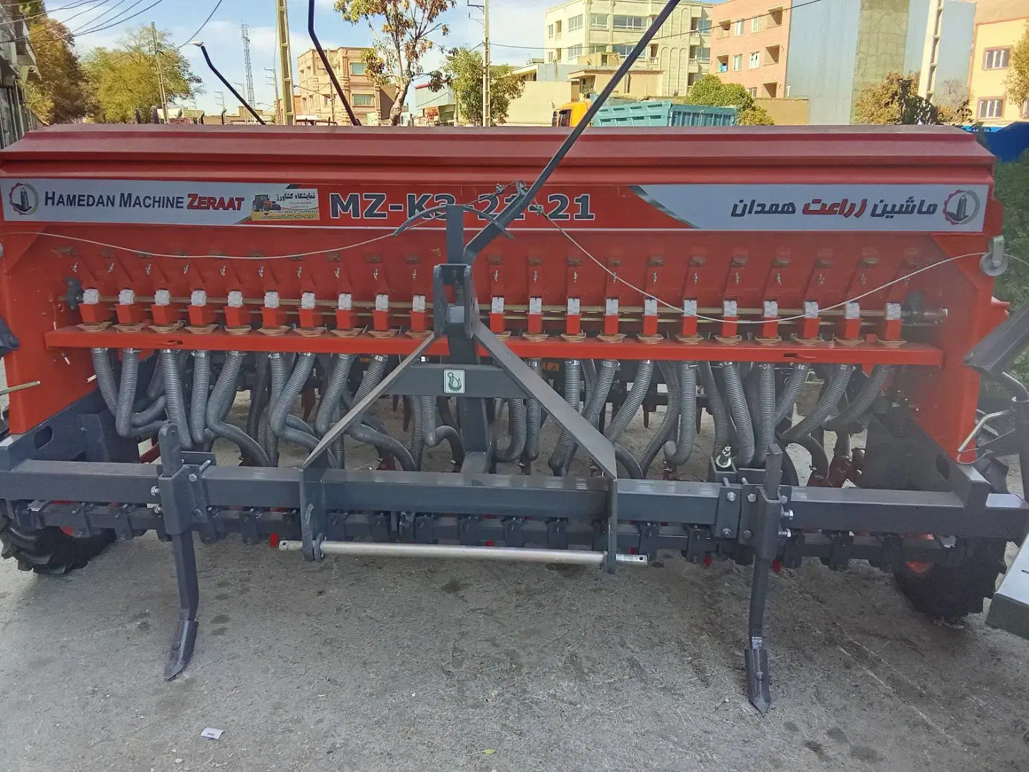 بذرپاش گندم|ماشینآلات صنعتی|چنگ الماسی, |دیوار