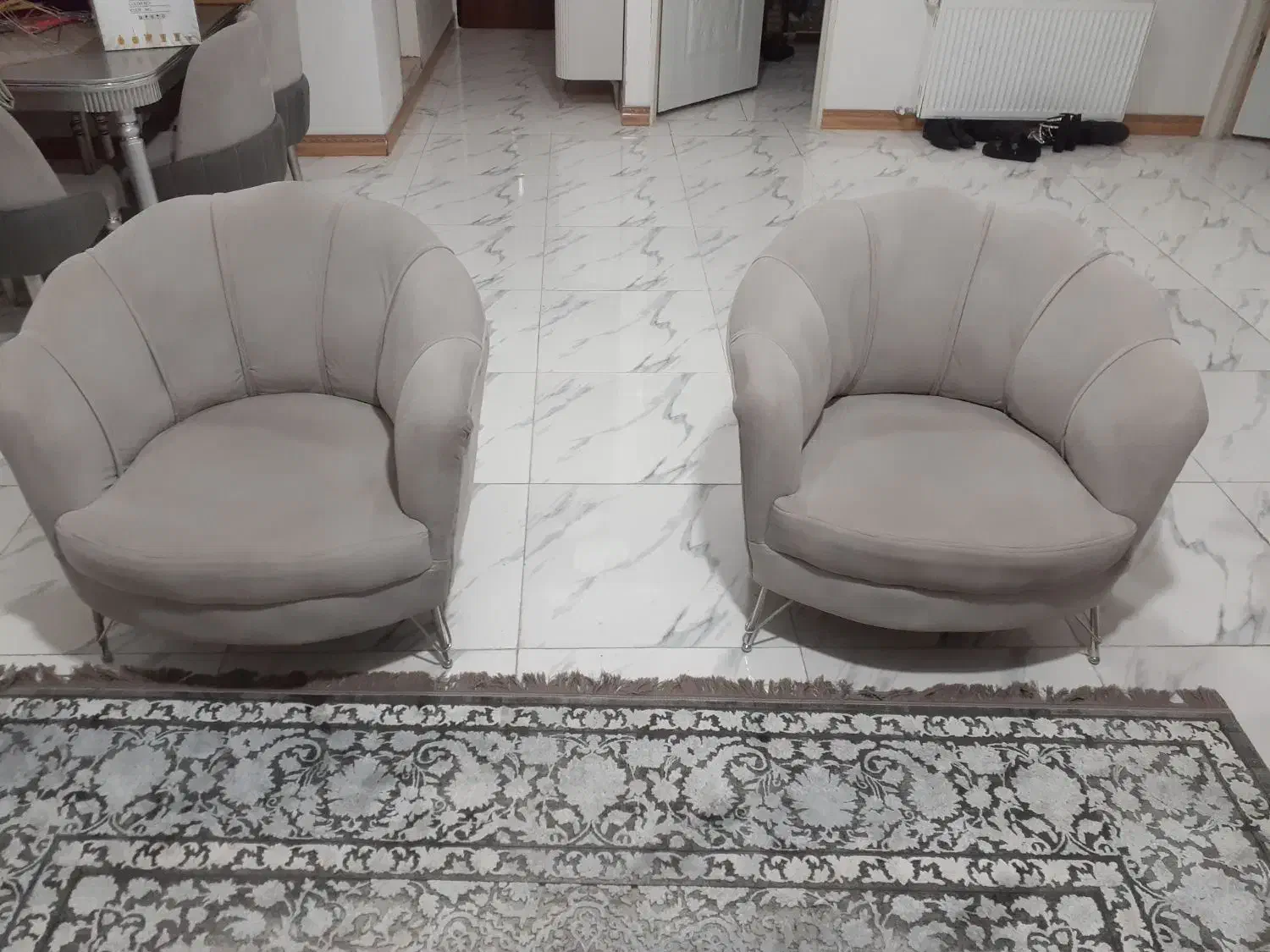 مبل هشت نفره تخت شو و میزغذاخوری ۶نفره ست|مبلمان خانگی و میز عسلی|نسیم‌شهر, |دیوار