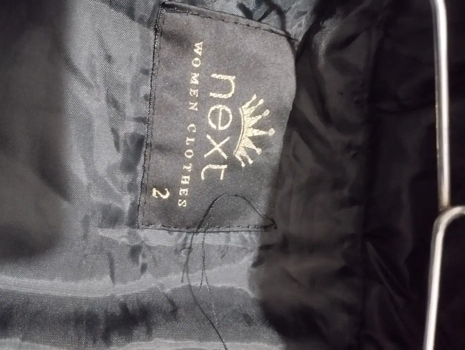 بارونی|لباس|نظرآباد, رسالت|دیوار