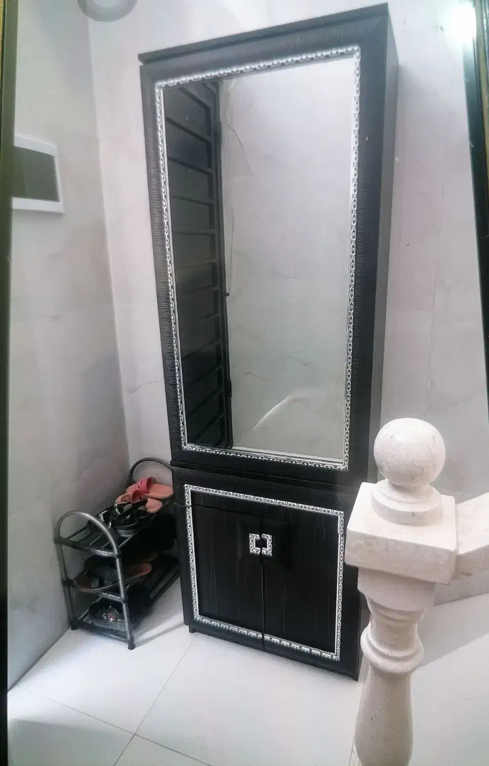 جا کفشی اینه دار و جالباسی دارد|جاکفشی، کمد، دراور|اردکان, |دیوار