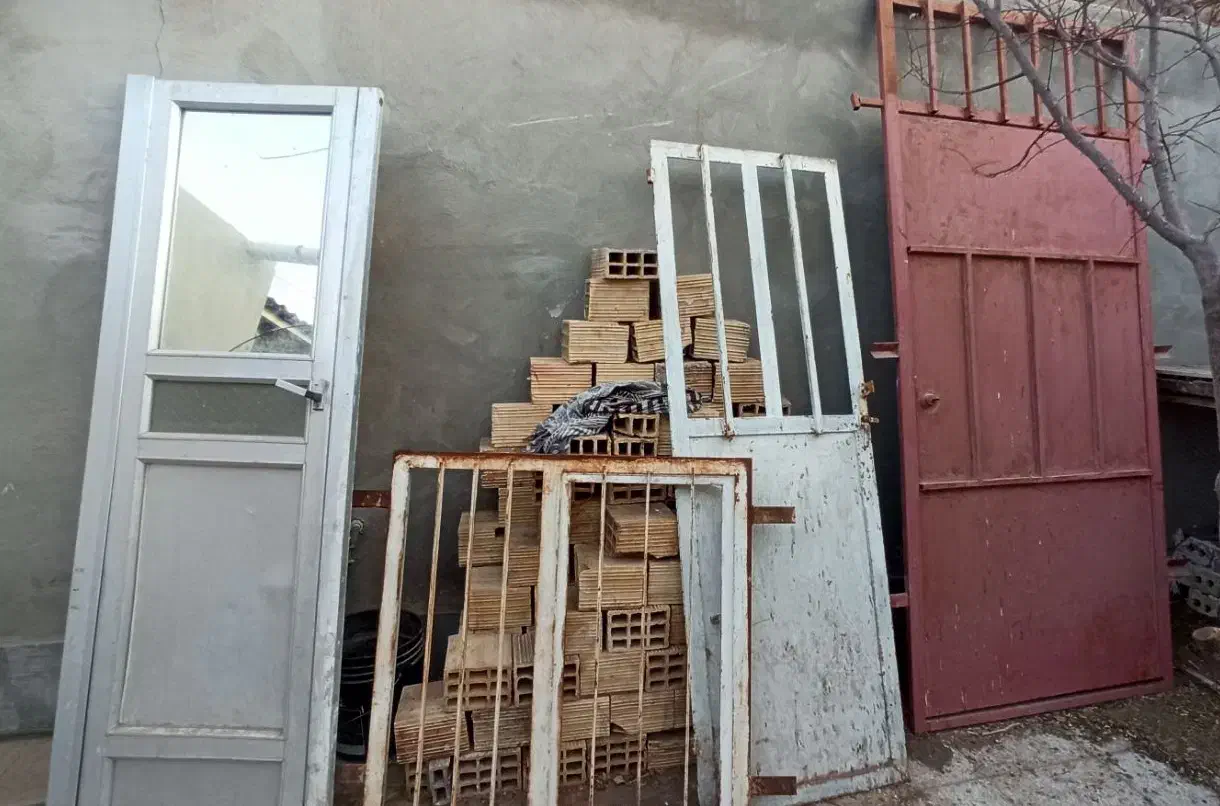 درب و پنجره|مصالح و تجهیزات ساختمان|رفسنجان, |دیوار