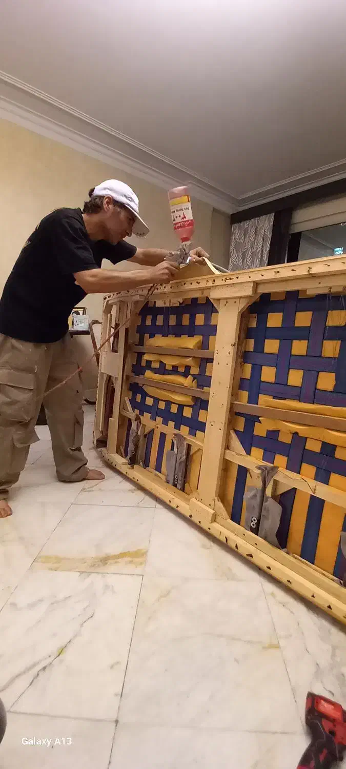 تعمیرات مبلمان تعمیر مبل نجاری در منزل و محل کار|خدمات پیشه و مهارت|تهران, میدان ولیعصر|دیوار