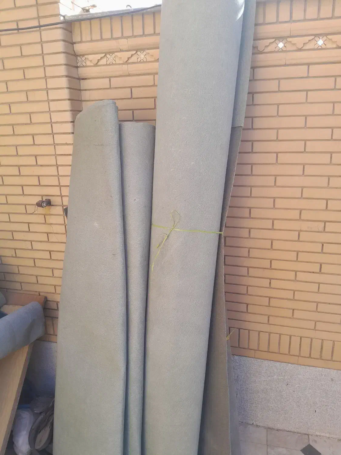 موکت دست دوم اب نخورده سالم|موکت|شیراز, جانبازان|دیوار