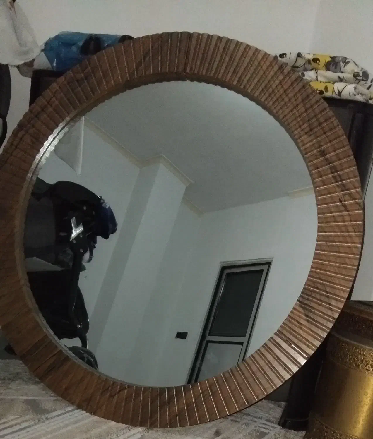 ایینه|آینه|سمنان, |دیوار