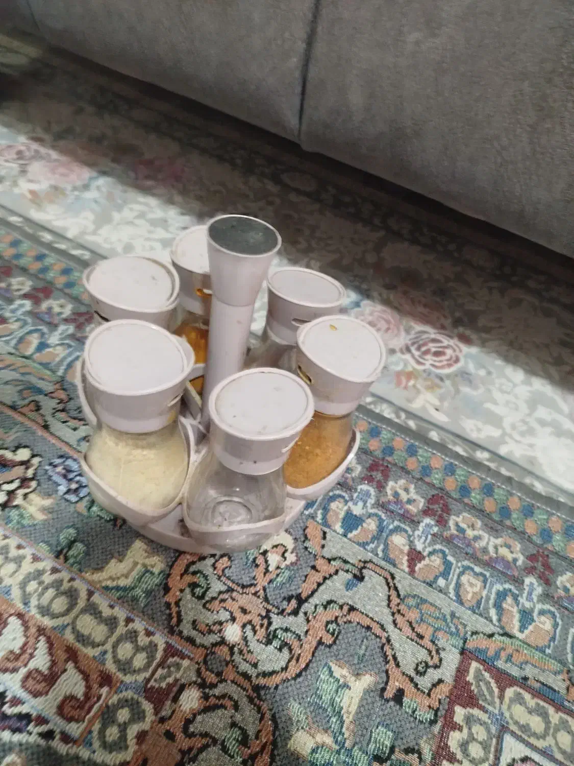 با سماوری و جا ادویه|ظروف نگهدارنده، پلاستیکی، یک‌بارمصرف|مشهد, شهید معقول|دیوار