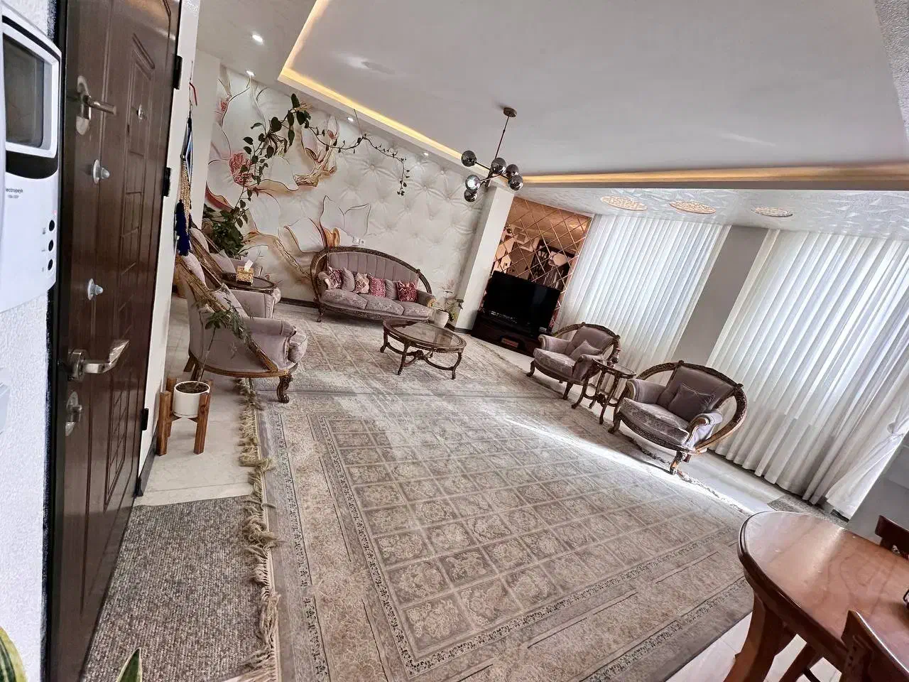 ۱۲۱متر تک واحدی سه خواب مستر دار واقع در گلدیس|اجارهٔ آپارتمان|شاهینشهر, شهرک گلدیس|دیوار